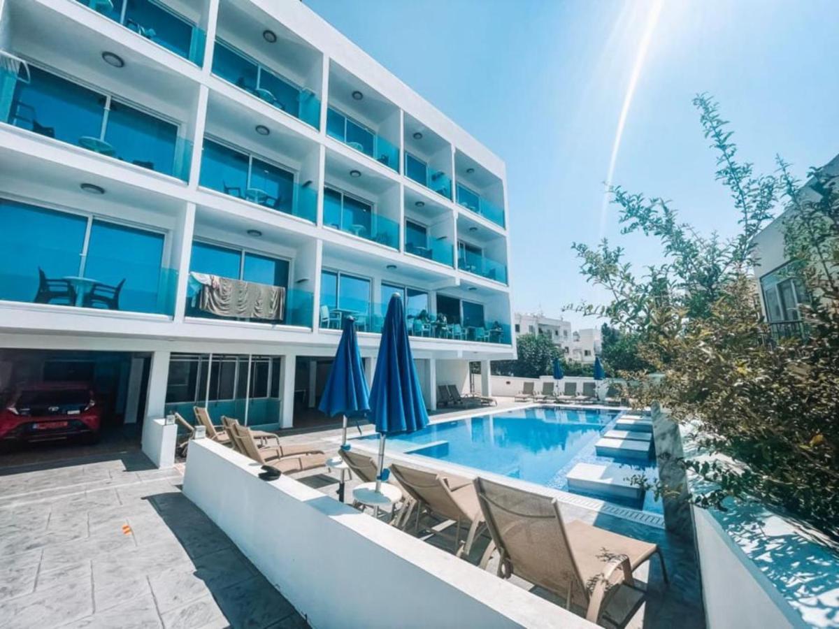 Sunny Blue Hotel Agia Napa Buitenkant foto